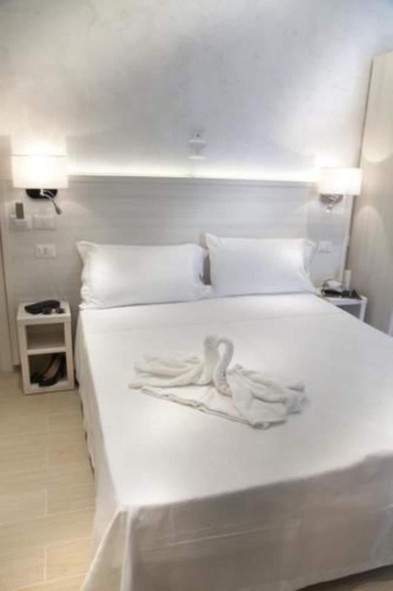 Marina Beach Suite Hotel Rimini Bagian luar foto