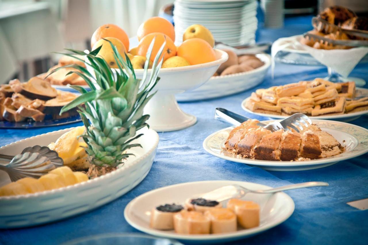 Marina Beach Suite Hotel Rimini Bagian luar foto