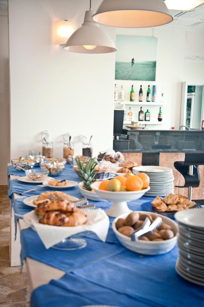 Marina Beach Suite Hotel Rimini Bagian luar foto